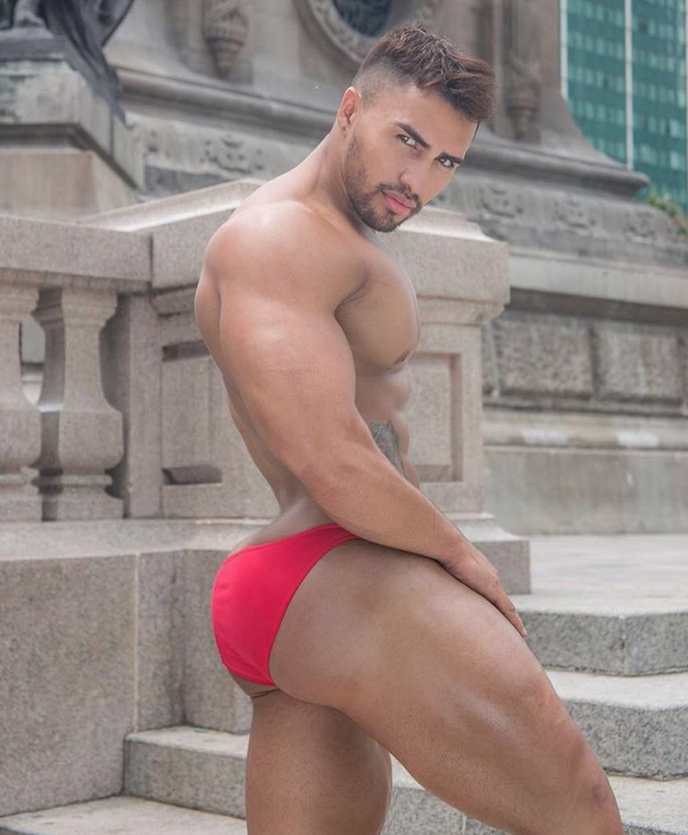 manrumpsxxx:  Follow Me For The Sexiest Rumps On Tumblr 