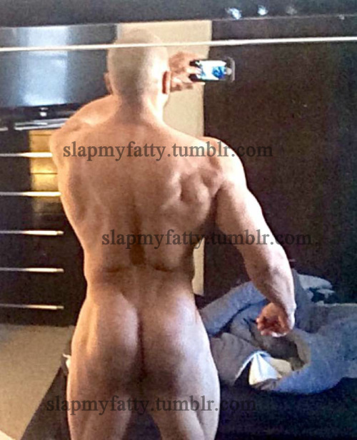 oofahpapa:  slapmyfatty:  H. P (part 2) KIK me: SlapMyFatty……. for more info on upcoming leaks   ♂♂   http://oofahpapa.tumblr.com/archive