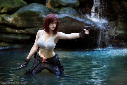 sakafai:  Super sexy and savage shooting Black Widow cosplay by Eve Beauregard. 