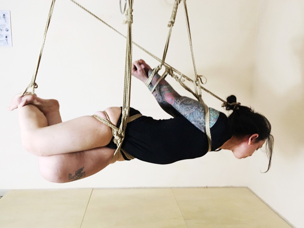 patfosterinropes:       Strappado for me Rigger @maestrobd  Bunny me Pavia Shibari
