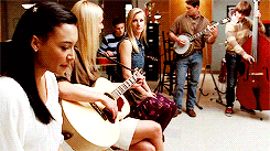 atsecondsight:  Every Glee song ever ↳Landslide 