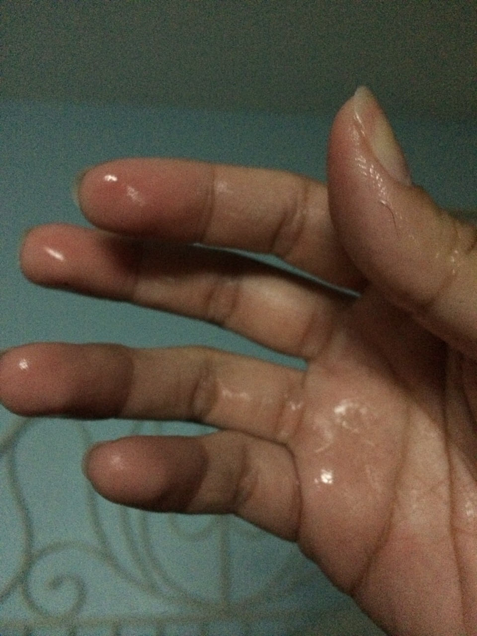 hear-me-explore-me:  Squirted all over my hand whoops