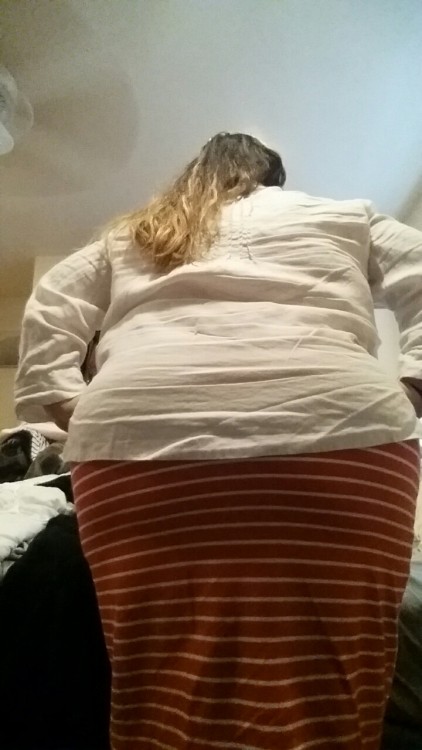 whitegurl4blks:  Daily strip down #gettingcomfy #bbw #bbclove #me    You would so get it. BBC in that ass.
