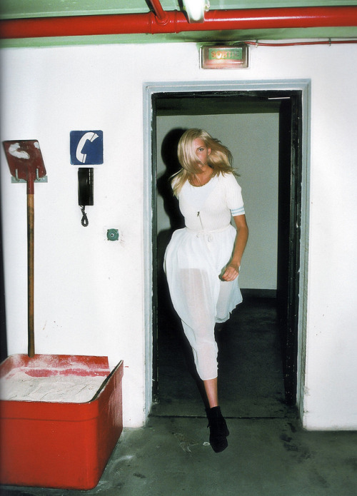 roguetraders:Nadja Auermann by Helmut Newton adult photos