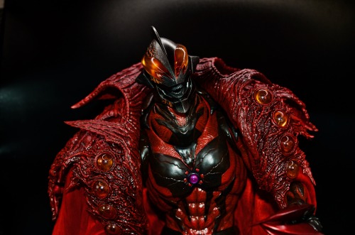 Galactic Emperor Kaiser Belial!The threezeroX Ultraman Belial figure, designed by Japanese artist Ry