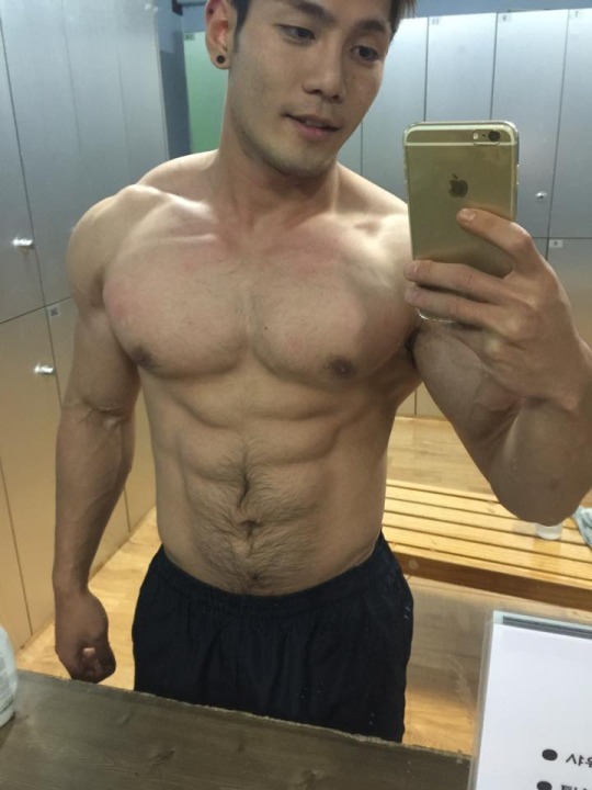 Viva!Asian hunks!