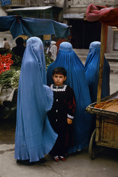 XXX stevemccurrystudios:  FACES OF AFGHANISTANIn photo