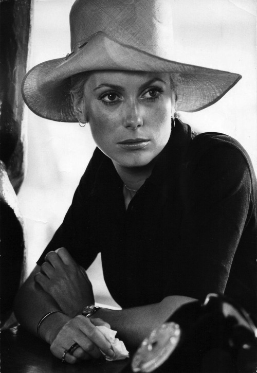 theimpossiblecool:Deneuve.