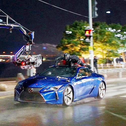blackpantherdaily:Black Panther set photos from car chase scene (March 21st, 2017)