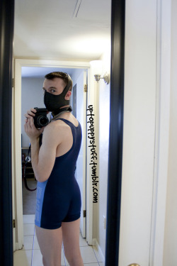 uptopuppystuff:  Okay, so I grabbed a couple because why not? :-P For some reason, I feel really self-conscious about these and I’m not sure why O.o Oh well, have some puppy-butt in a singlet anyway :-P  I love that muzzle so muuuch