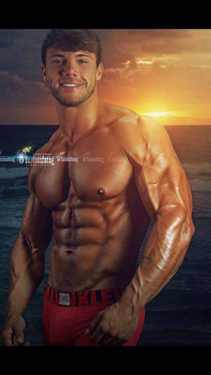 fitmen1:  Fitmen1Mac Robinson by Furious