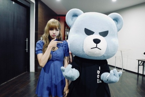 blackpinkofficial:[IG] 180810  lalalalisa_m: with @krunk_official