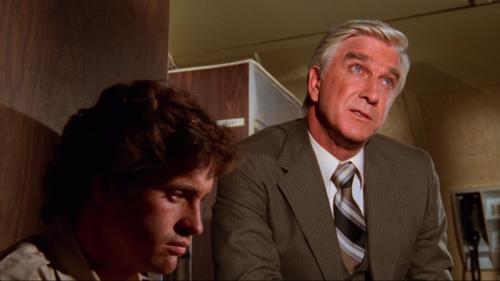 Airplane![ David Zucker, Jim Abrahams, Jerry Zucker, 1980 ]* * *