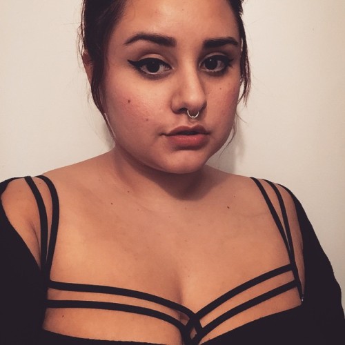 grabyflowers:grabyflowers:  Boob straps forever  This bra is from Lane Bryant btw