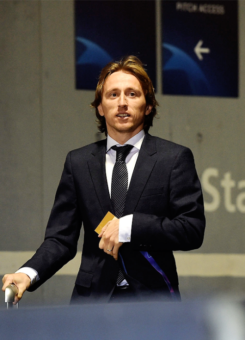 madridistaforever - Real Madrid players arrive at Stadio...