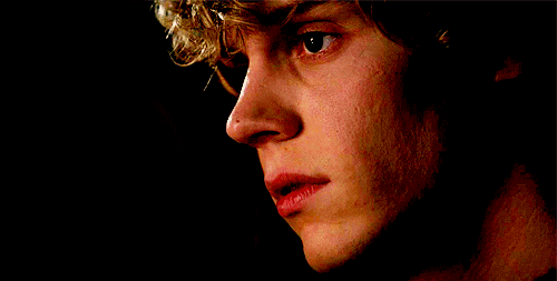 Evan Peters. Thats It. Thats The Post.