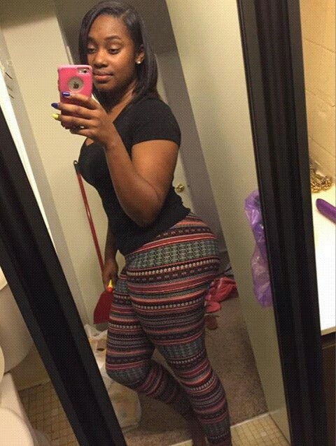blackgirls4u:  Sexy ebony babes around your way!    Callortxt.me 