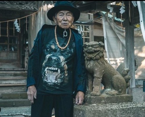 Japanese grandfather becomes a fashion celebrity and Instagram star at 84 years old, showing age is 