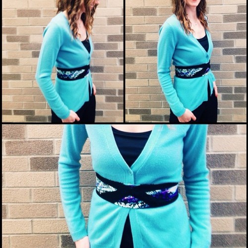 Teal cardigan with designed belt #ootd #outfitoftheday #wiw #fashionista #officestyle #fashion #styl