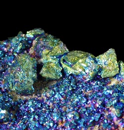 ggeology:  Chalcopyrite and Dolomite // Viburnym