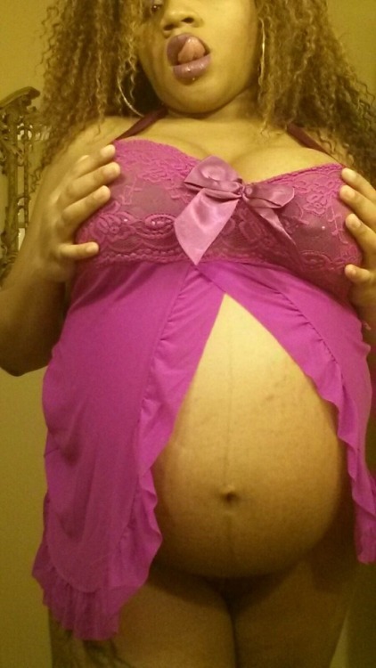 lovemesomepregnantbitchez: PREGGO LOVERS! MILK LOVERS!! EBONY GODDESS WORSHIPPERS!!!  THIS is Goddess Cherry!  She has THREE WEEKS UNTIL SHE POPS!  She’s ready to burst, but has more than enough freak left in her for anyone who wants it!    The question