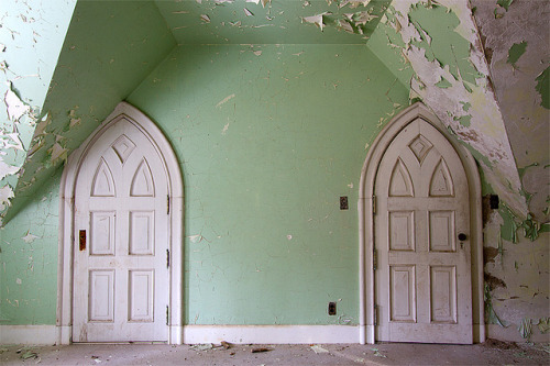 thesneakylittleminx:  Abandoned Castle by AeroFennec on Flickr. 