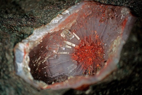 ifuckingloveminerals: Quartz St. Louis Mine Exploration, Laurium, Houghton Co., Michigan, USA