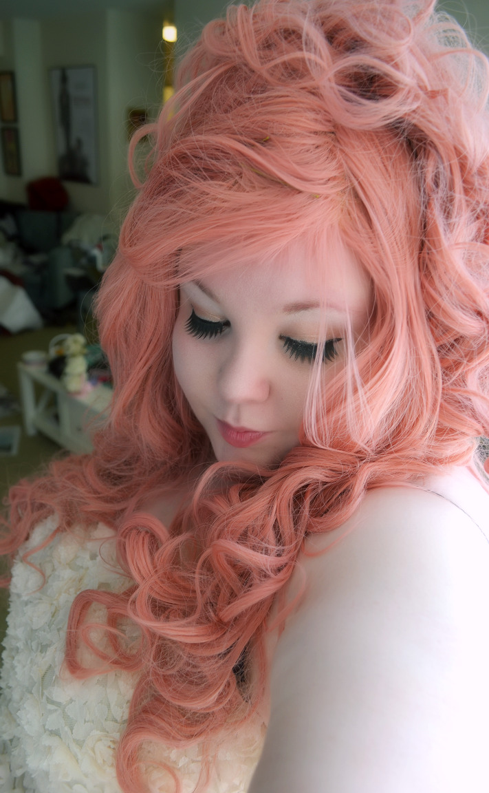 bh-flint:  pearlfey:  aristocratictrash:  Just a wig and makeup test but I am so