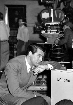 cosmosonic:  Cary Grant   