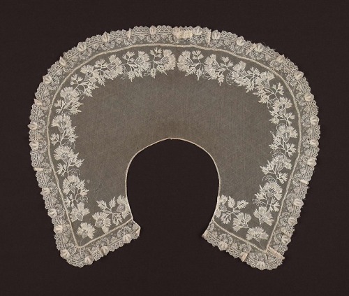 Collar c. first half 19th century [x]
