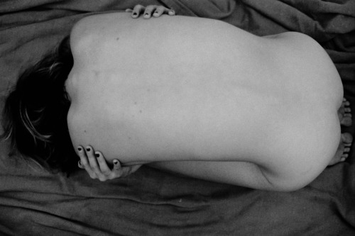 rachelthorsonphoto:  nudes shot based on the style of Edward Weston   September 2015   voll schön