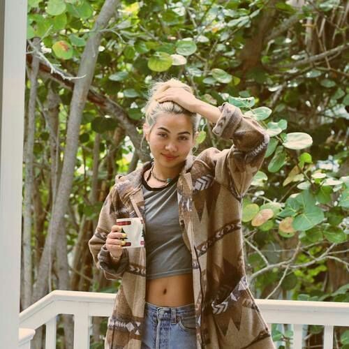 kutnouserh:Hayley Kiyoko.