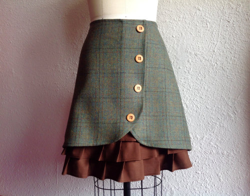 sosuperawesome:Skirts by LoveToLoveYou on Etsy • So Super Awesome is also on Facebook, Twitter 