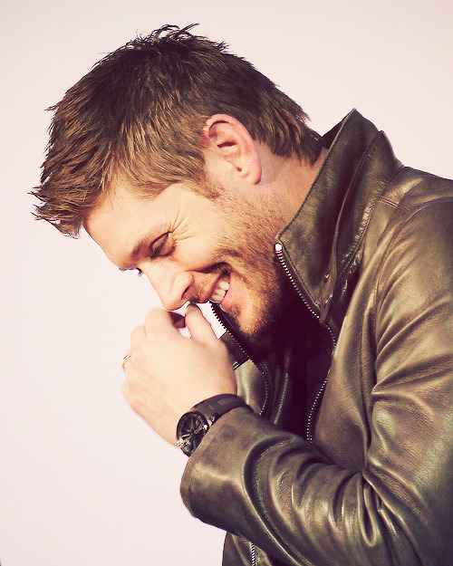 destrroya: 18/50 pictures of Jensen Ackles [x] 