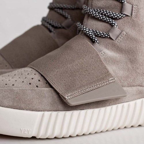 Adidas Yeezy 750 Boost / take your chance at : Sneakersnstuff.More sneakers here.