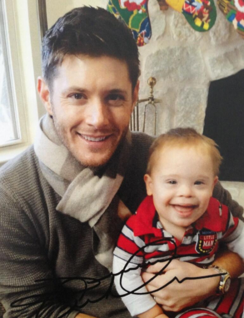 tardis-impala:  jensenacklespl:  Just died and went to Jensen’s heaven!  Source 