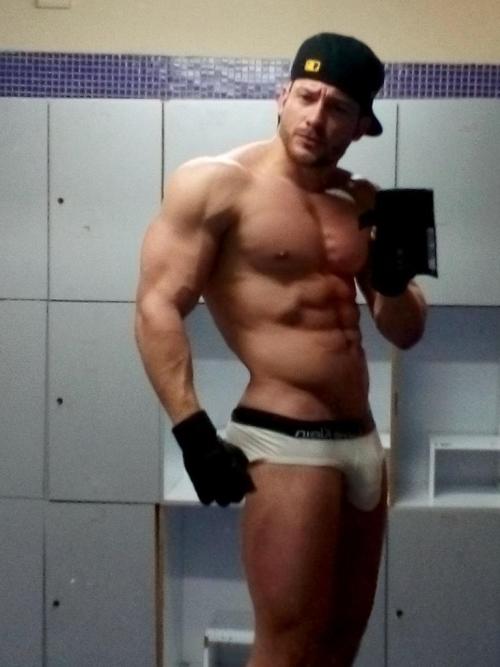 sprinkledpeen:  Henry Licett at the gymClick here to see more of Henry’s amazing monster bulge/cock.
