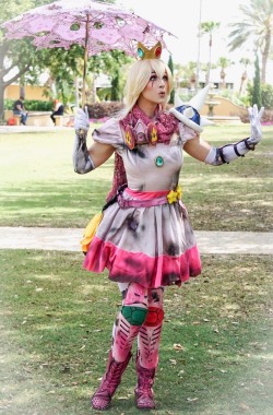 hausplay:  Post Apocalyptic Princess Peach  