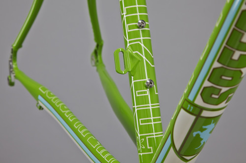 thismachinekillscobbles:  Speedvagen Green Machine  via Vanilla Workshop thanks eastsidepatina