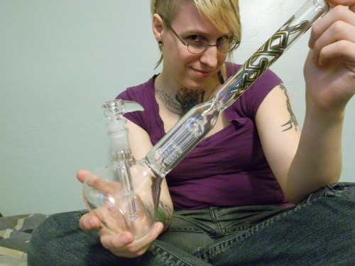 Figured it was about time to graduate to a real bong. MN Legit piece with a thin shaft and percolators on the body   downstem.  Should be smooooth. <3