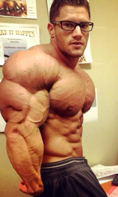 BIG MUSCLE GODS