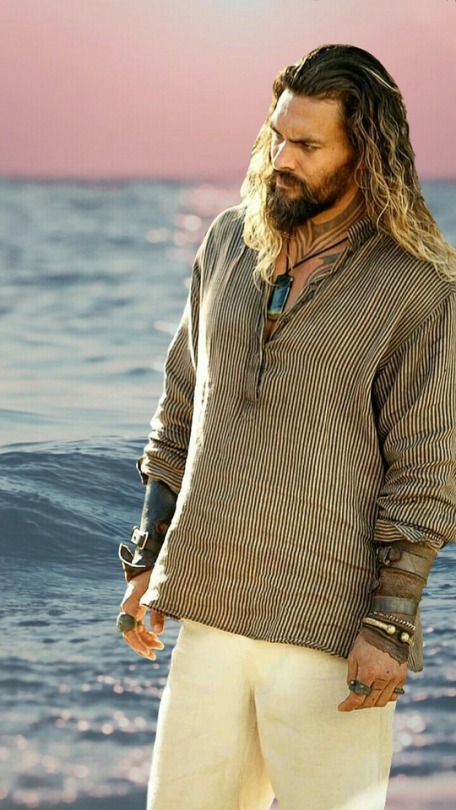 cwimagines:     Aquaman Lockscreens Please like and reblog if you use Don’t repost without permission 