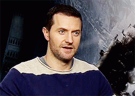 richards-smile:Richard Armitage → smile appreciation [x]
