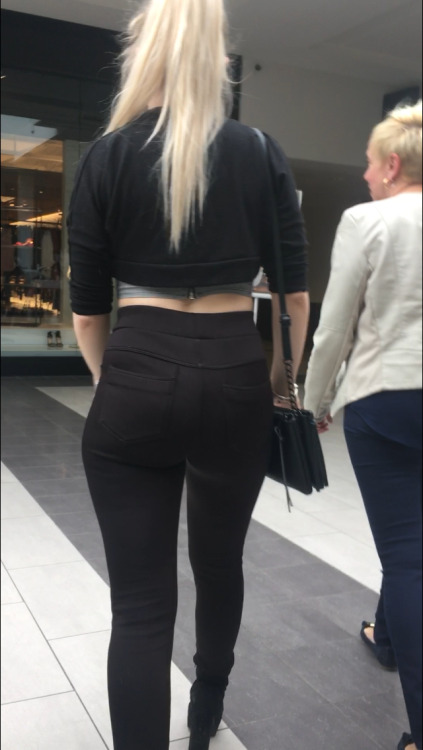 misterescalator:BITCH 70