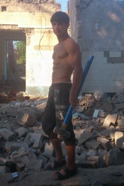 sexy-lads:  Shirtless muscular boy with hammer 