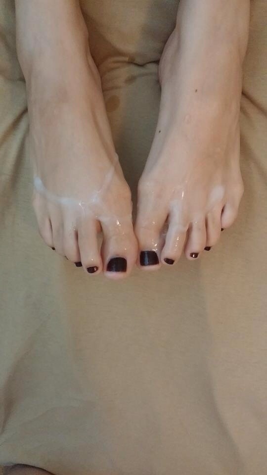 lovefeet120:  k96-feet:  Soaked.   I’d love to lick your feet clean