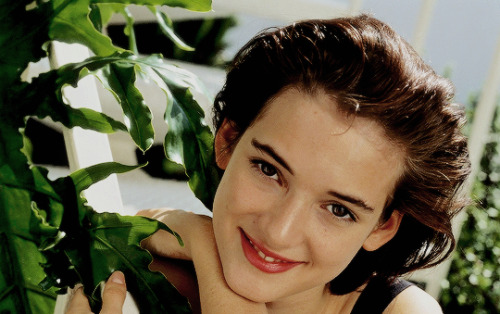 aqnesvarda:Winona Ryder circa 1990.