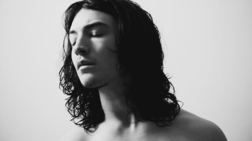 mrhux: Credence x Graves Priest AU  “They told me that I need to be saved.” “From 
