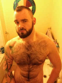 bigtastybear:  [[ FOLLOW ⁞ BIG TASTY BEAR