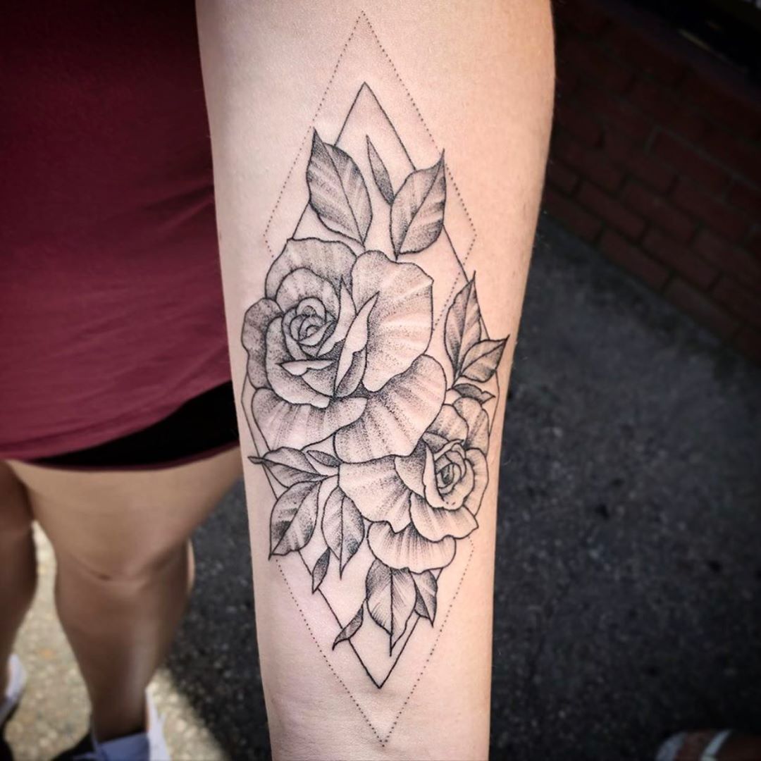 Yellow Rose Tattoo Meanings and Ideas For Your Next Tattoo!